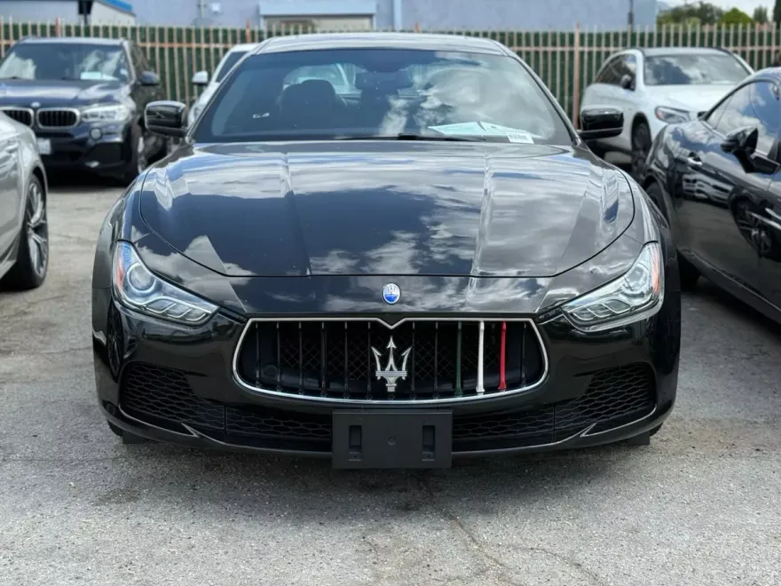 2016 Maserati Ghibli photo 1