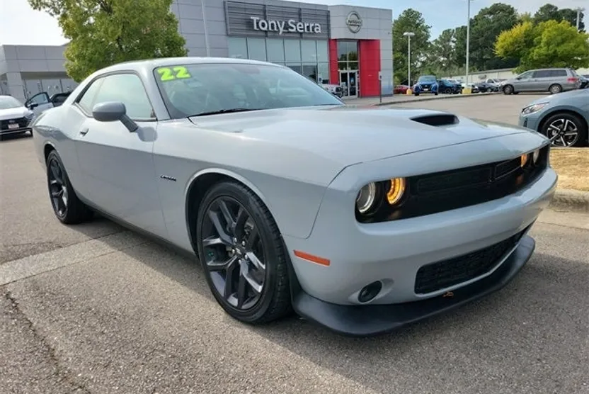 2022 Dodge Challenger R/T photo 1