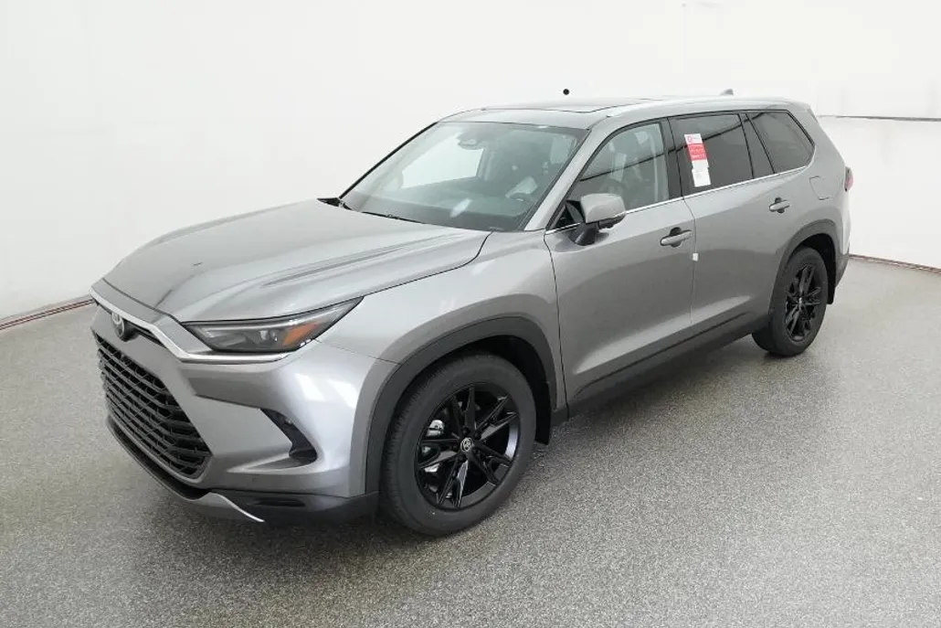 2026 Toyota Grand Highlander Limited photo 1