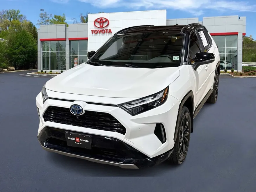 2022 Toyota RAV4 Hybrid XSE photo 1