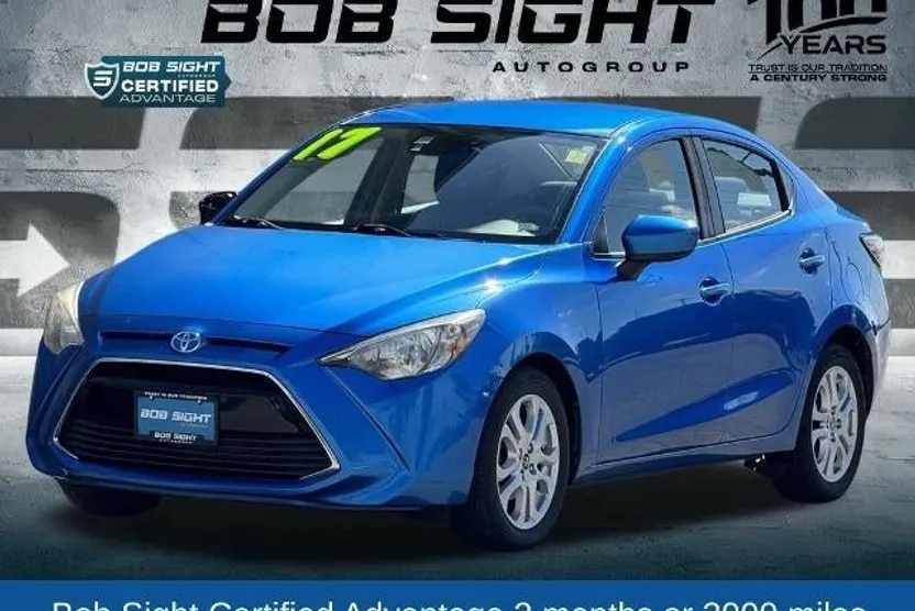 2017 Toyota Yaris iA Base photo 1