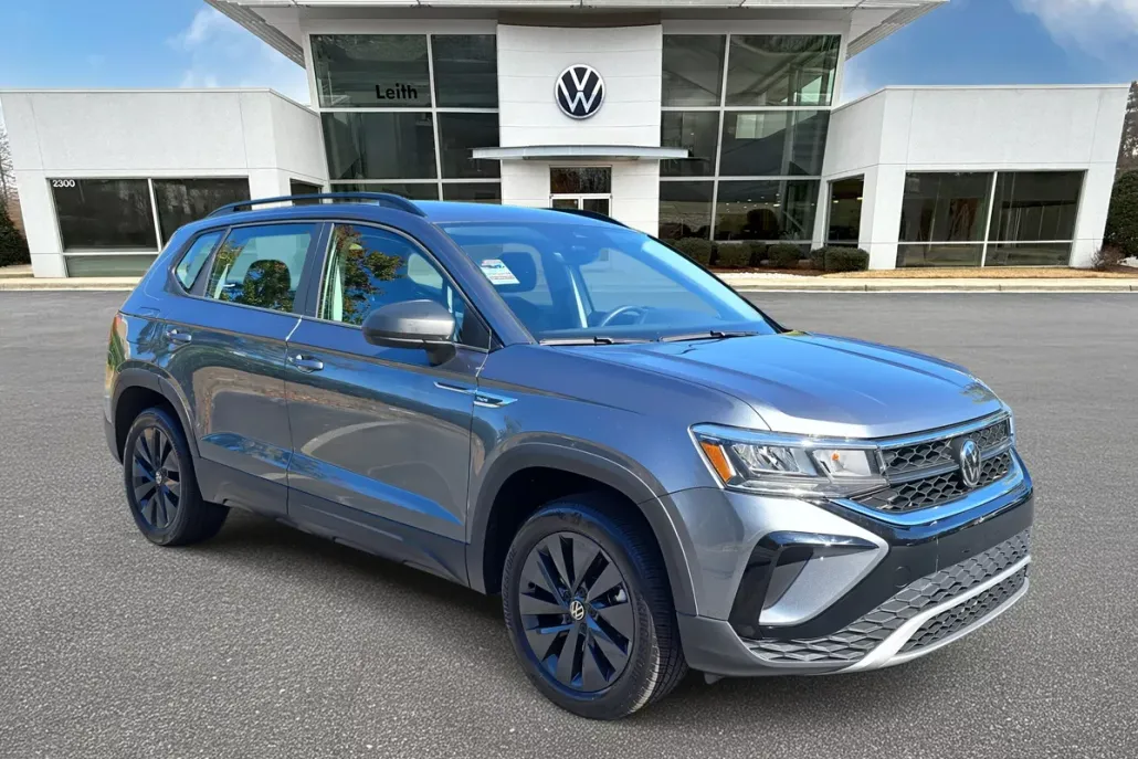 2023 Volkswagen Taos S photo 1