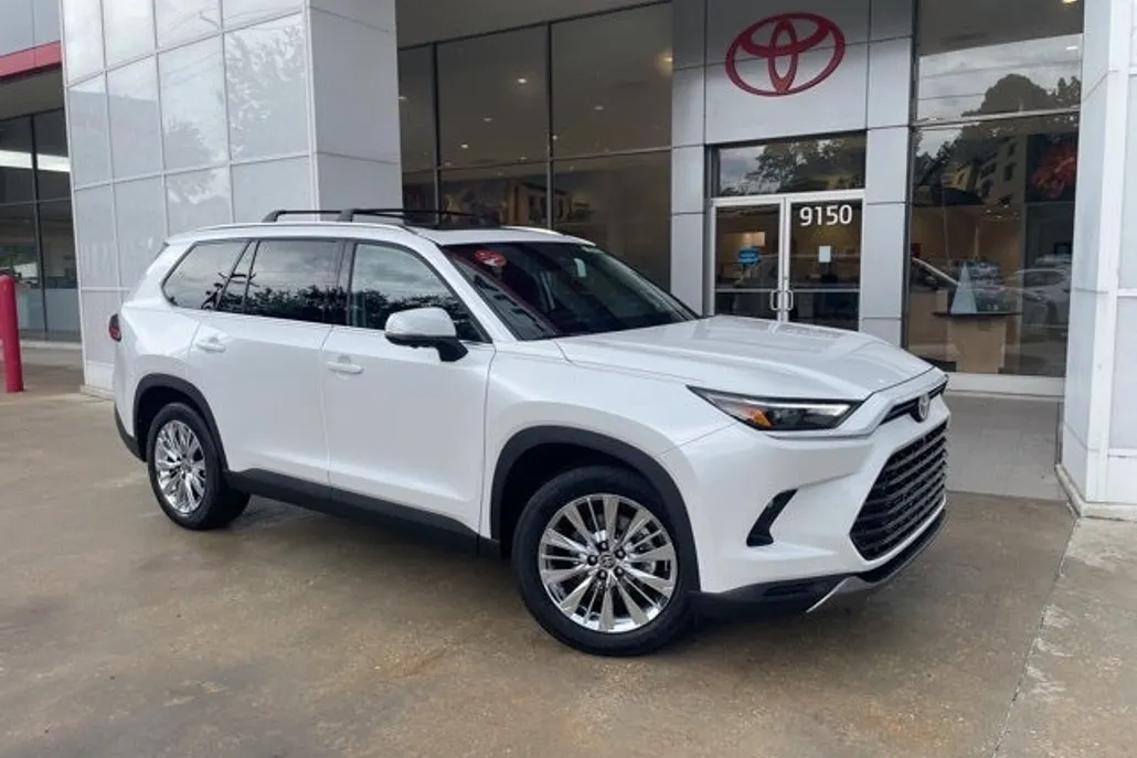 2026 Toyota Grand Highlander Platinum photo 1