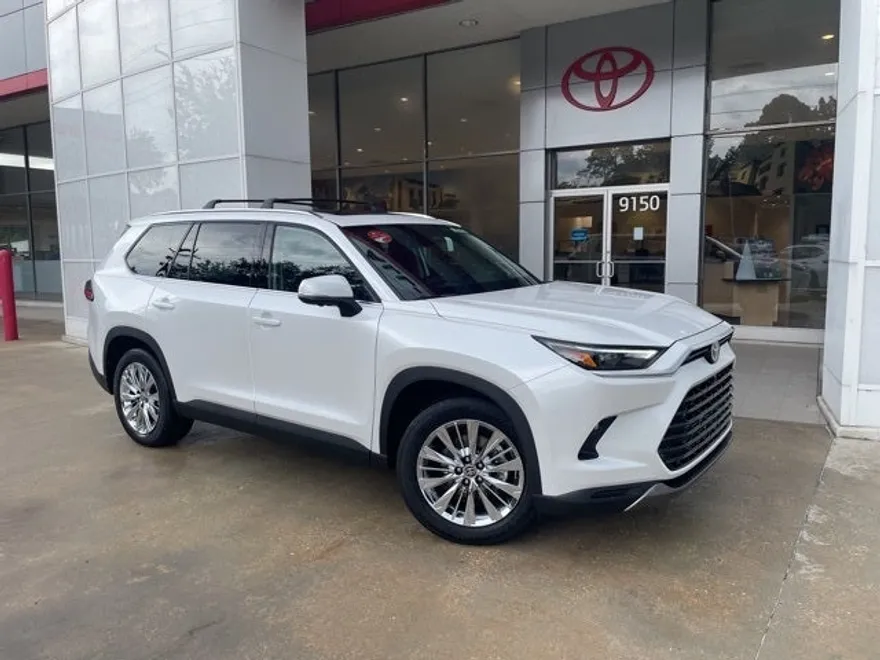 2026 Toyota Grand Highlander Platinum photo 1