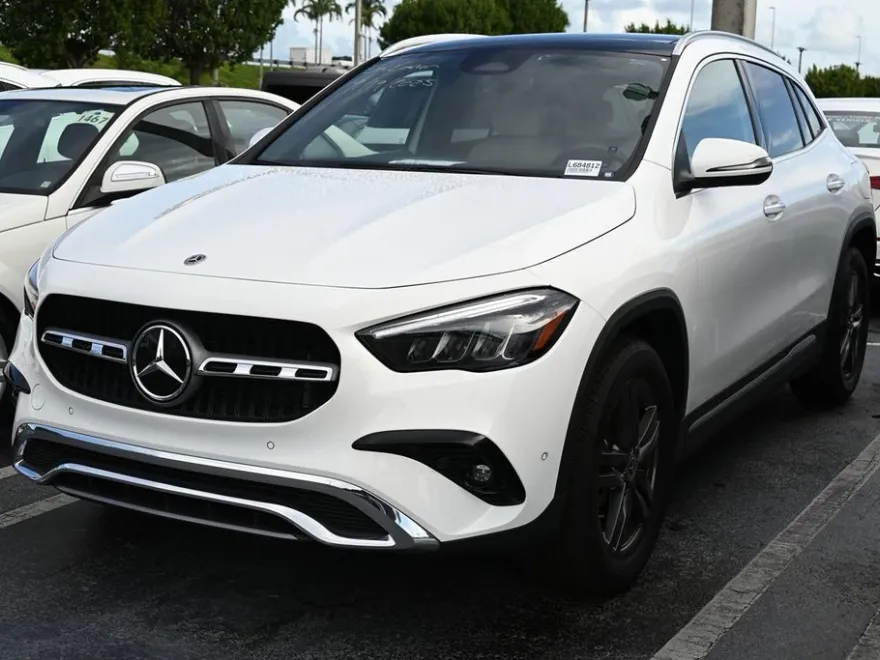 2025 Mercedes Benz GLA 250 photo 1