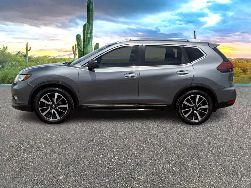 2020 Nissan Rogue SL photo 1