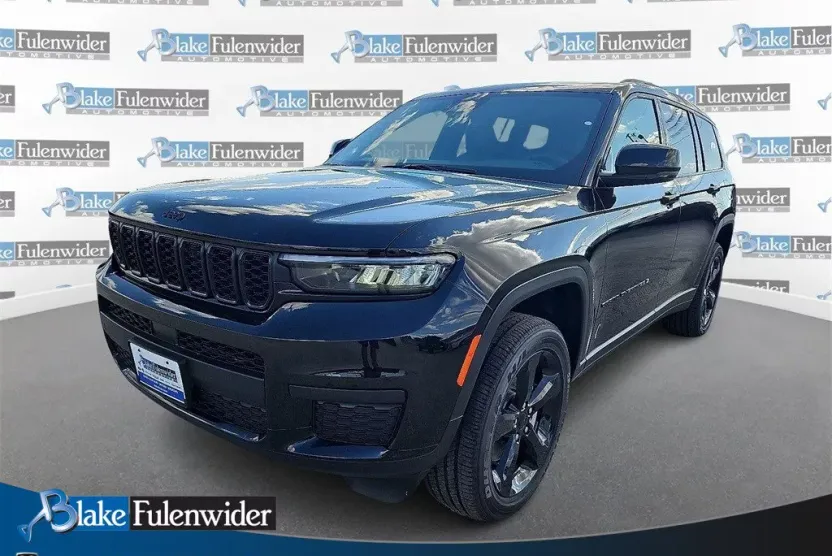 2025 Jeep Grand Cherokee Altitude photo 1