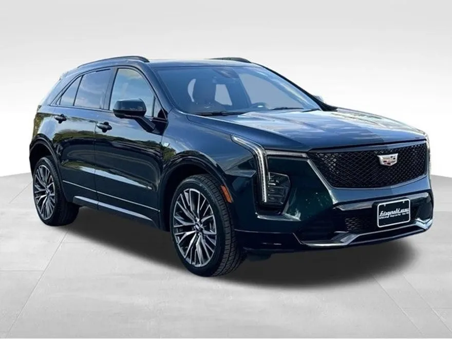 2024 Cadillac XT4 Sport photo 1