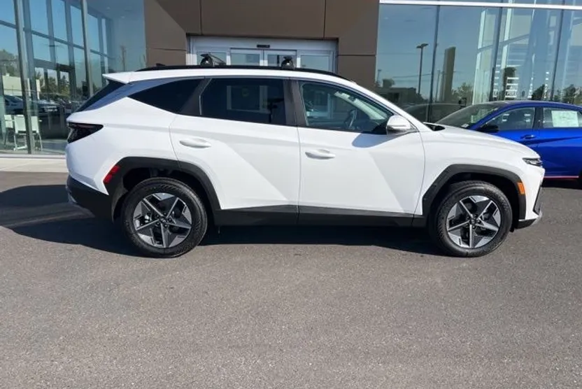 2025 Hyundai Tucson SEL Convenience photo 1
