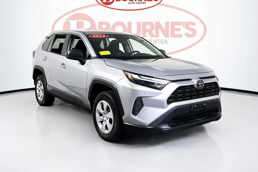 2024 Toyota RAV4 LE photo 1