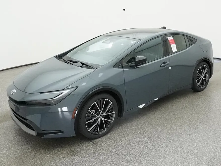 2025 Toyota Prius Limited photo 1
