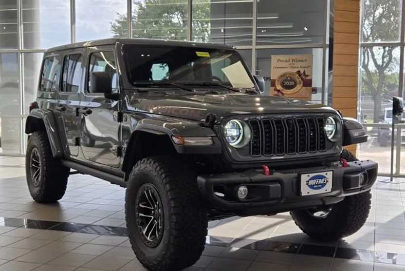 2025 Jeep Wrangler Rubicon X photo 1