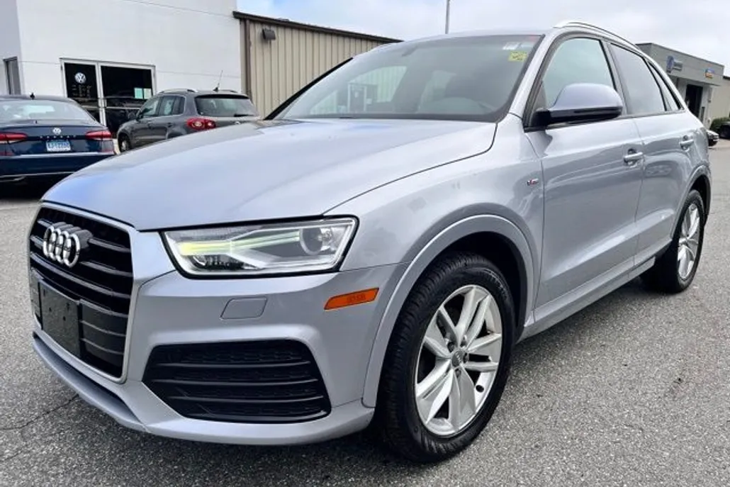 2018 Audi Q3 Premium photo 1