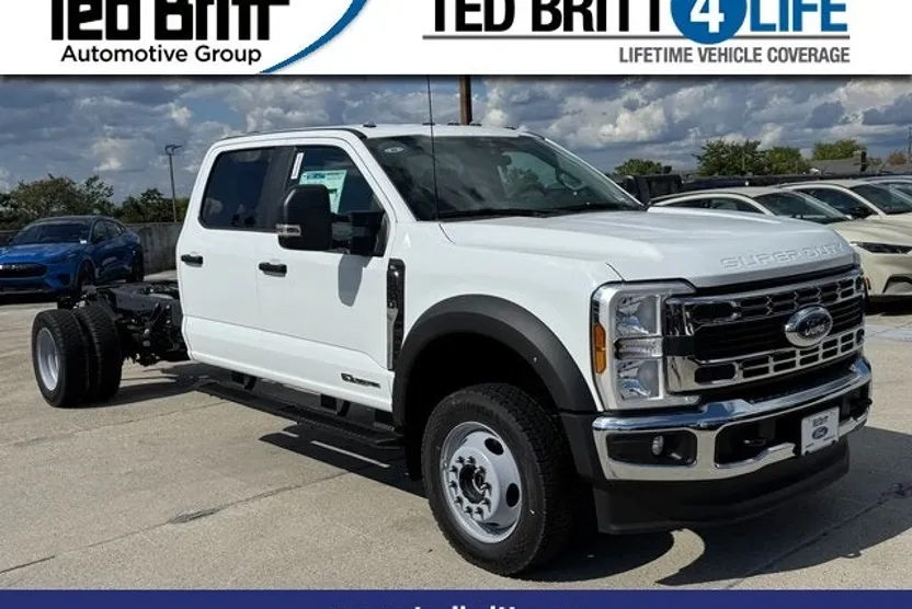 2025 Ford F-450 photo 1