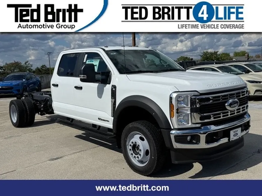 2025 Ford F-450 photo 1