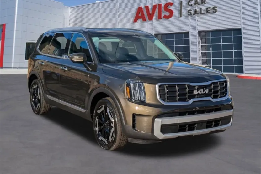 2025 Kia Telluride S photo 1