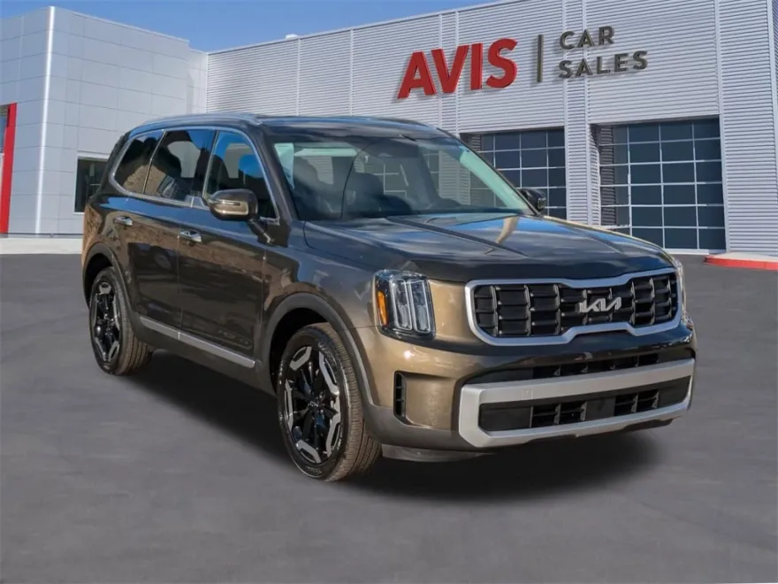 2025 Kia Telluride S photo 1