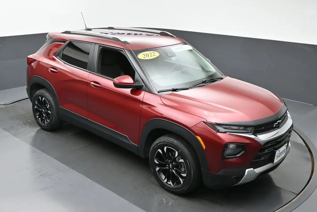 2022 Chevrolet Trailblazer LT photo 1