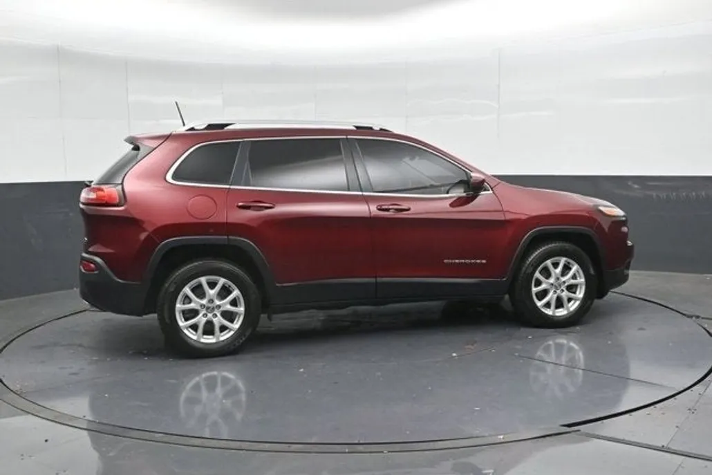 2018 Jeep Cherokee Latitude photo 1