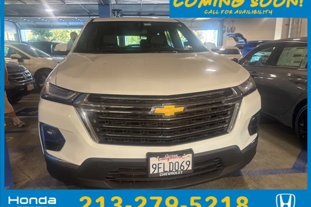 2023 Chevrolet Traverse Leather photo 1