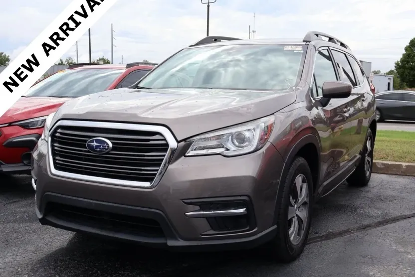 2022 Subaru Ascent Premium photo 1