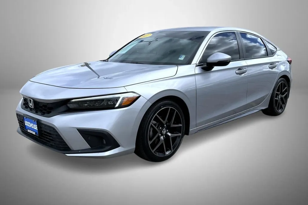 2022 Honda Civic Sport Touring photo 1