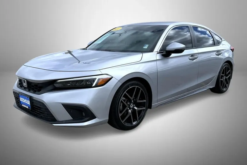 2022 Honda Civic Sport Touring photo 1