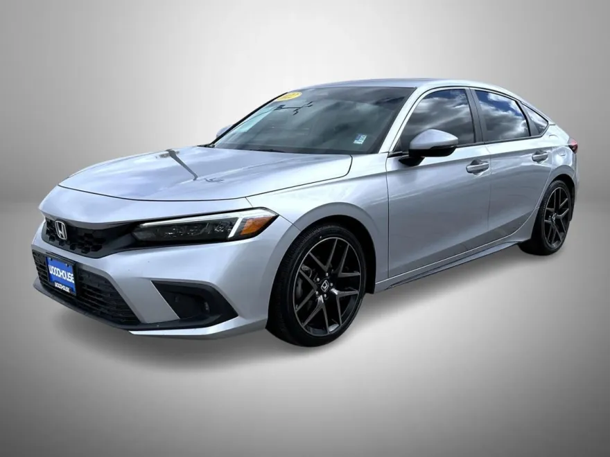 2022 Honda Civic Sport Touring photo 1