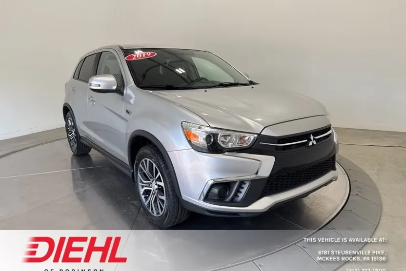 2019 Mitsubishi Outlander Sport ES photo 1
