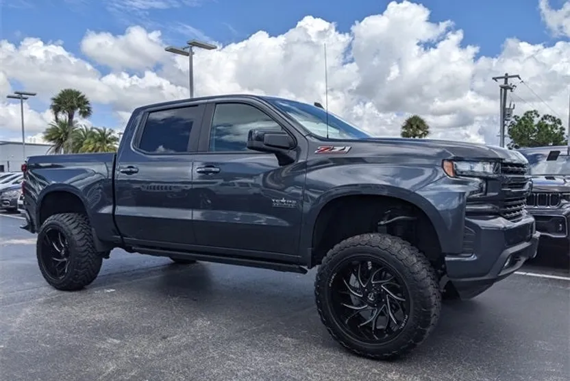 2021 Chevrolet Silverado 1500 RST photo 1