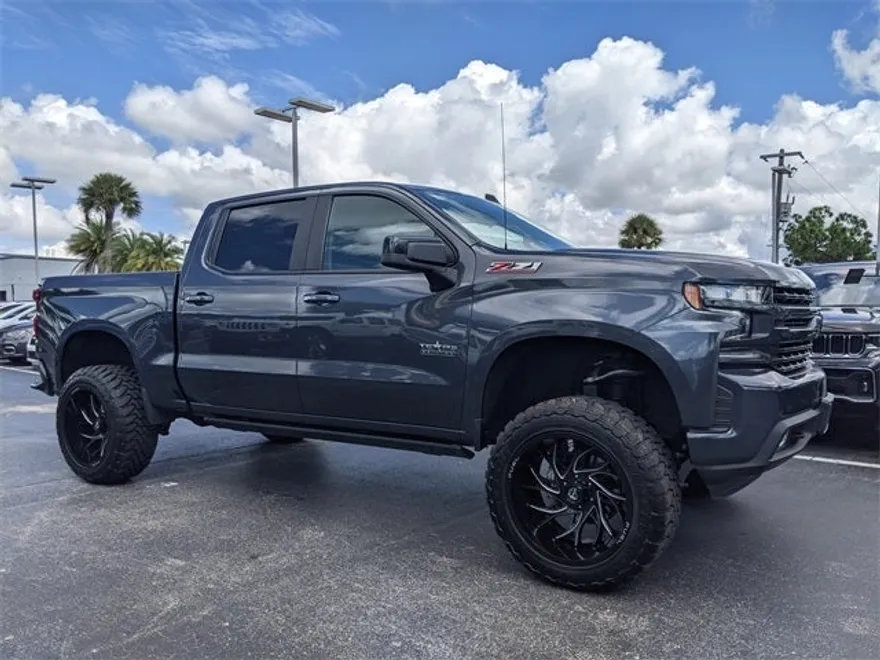 2021 Chevrolet Silverado 1500 RST photo 1