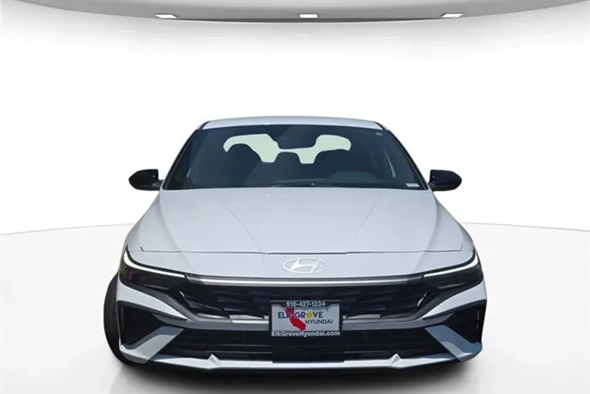 2025 Hyundai Elantra Hybrid SEL Sport photo 1