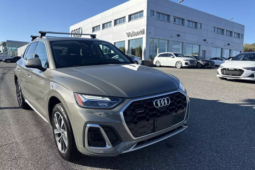 2023 Audi Q5 S line Premium Plus photo 1