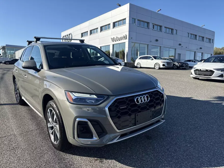 2023 Audi Q5 S line Premium Plus photo 1