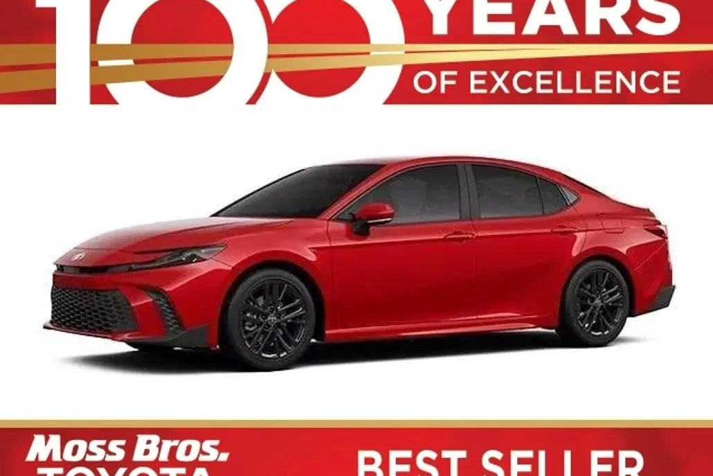 2026 Toyota Camry SE photo 1