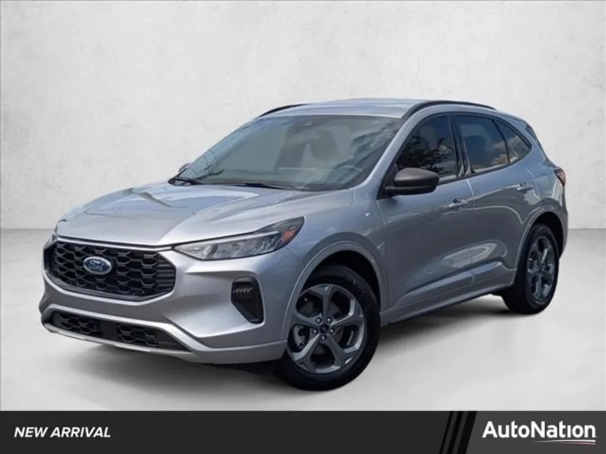 2024 Ford Escape ST-Line photo 1