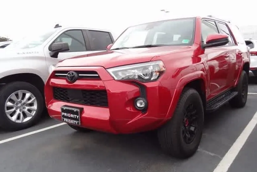 2022 Toyota 4Runner SR5 photo 1