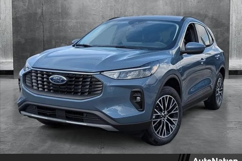 2025 Ford Escape photo 1
