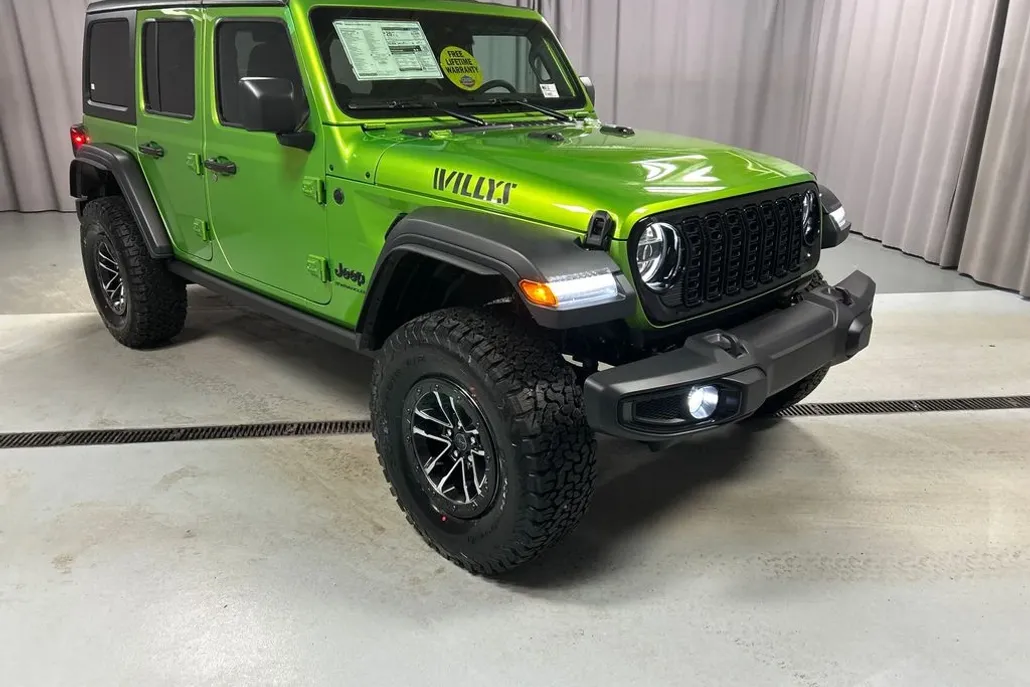 2025 Jeep Wrangler Sport Willys photo 1