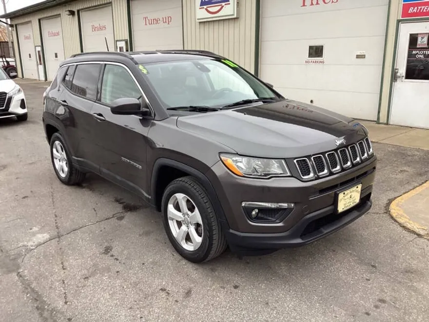 2018 Jeep Compass Latitude photo 1