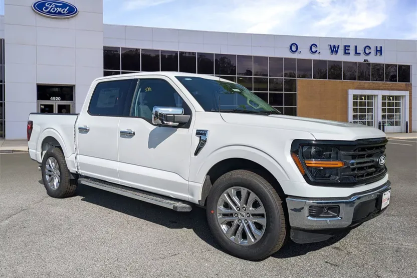 2025 Ford F-150 XLT photo 1