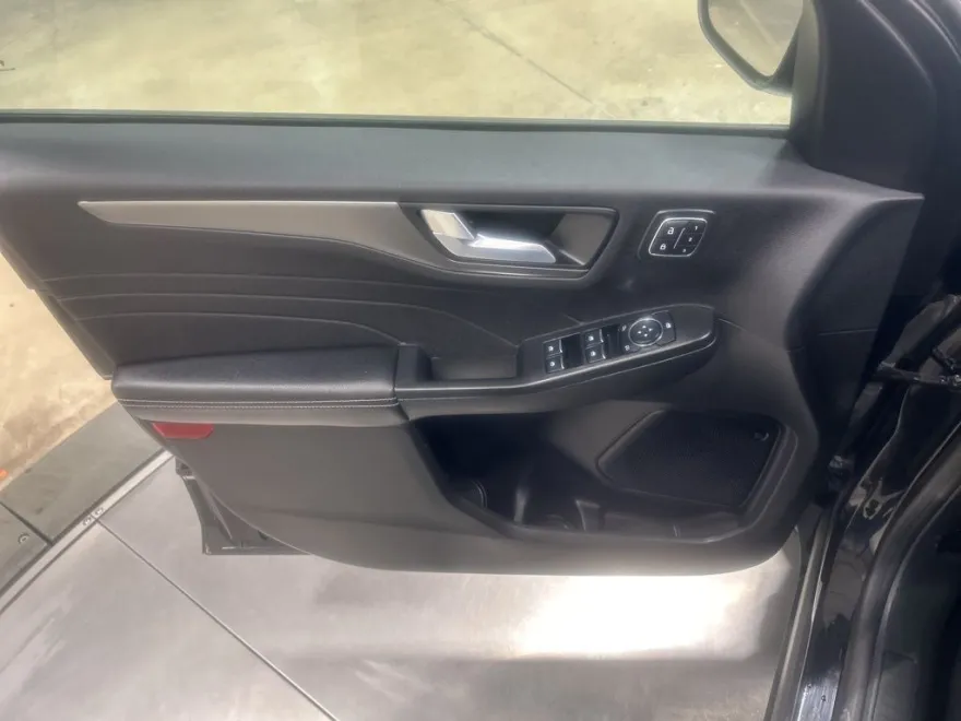 2023 Ford Escape Active photo 1