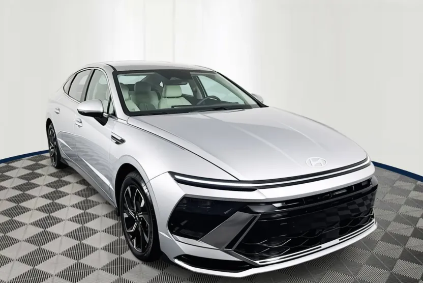 2024 Hyundai Sonata SEL photo 1