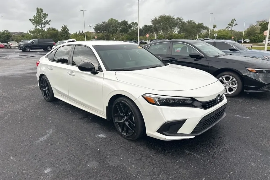 2024 Honda Civic Sport photo 1