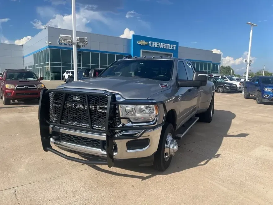 2024 Ram 3500 Tradesman photo 1