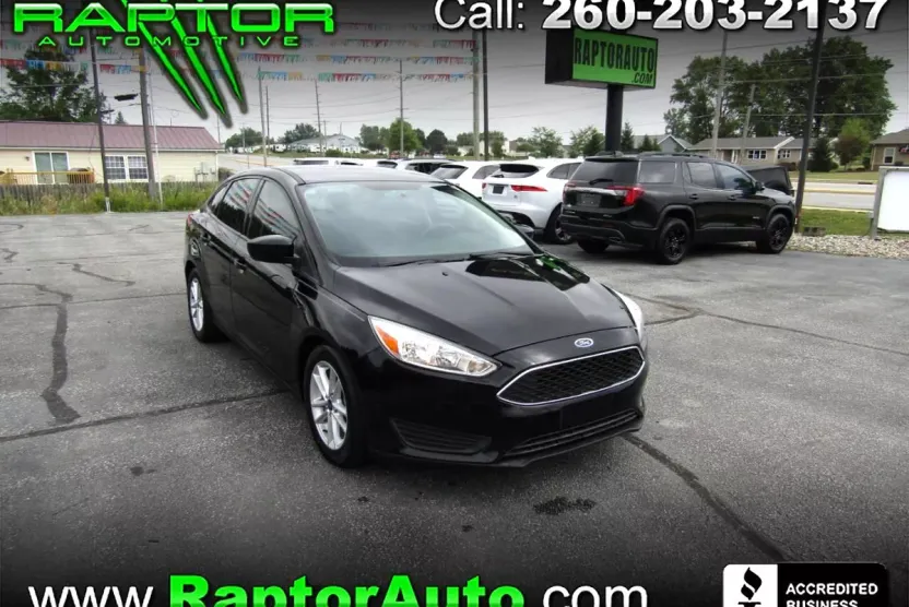 2018 Ford Focus SE photo 1