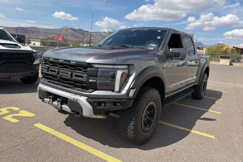 2024 Ford F-150 Raptor photo 1
