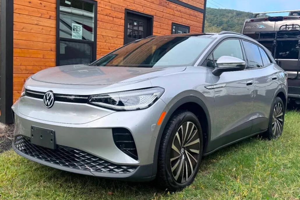 2024 Volkswagen ID.4 S photo 1