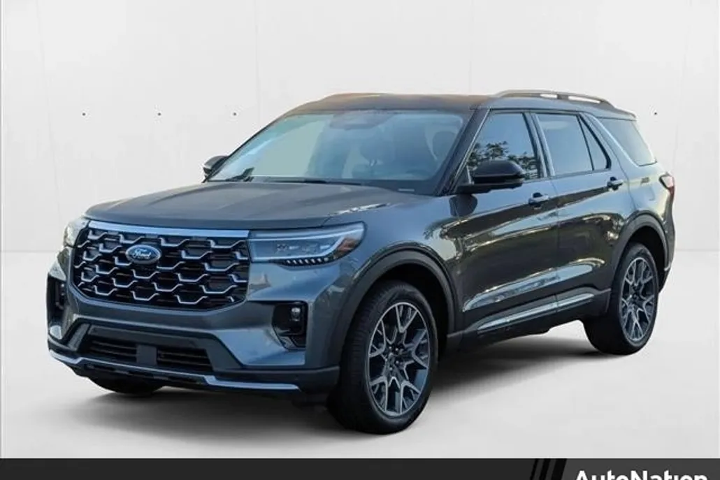 2025 Ford Explorer Platinum photo 1
