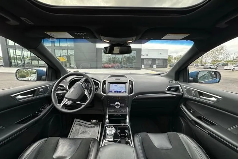 2020 Ford Edge ST photo 1